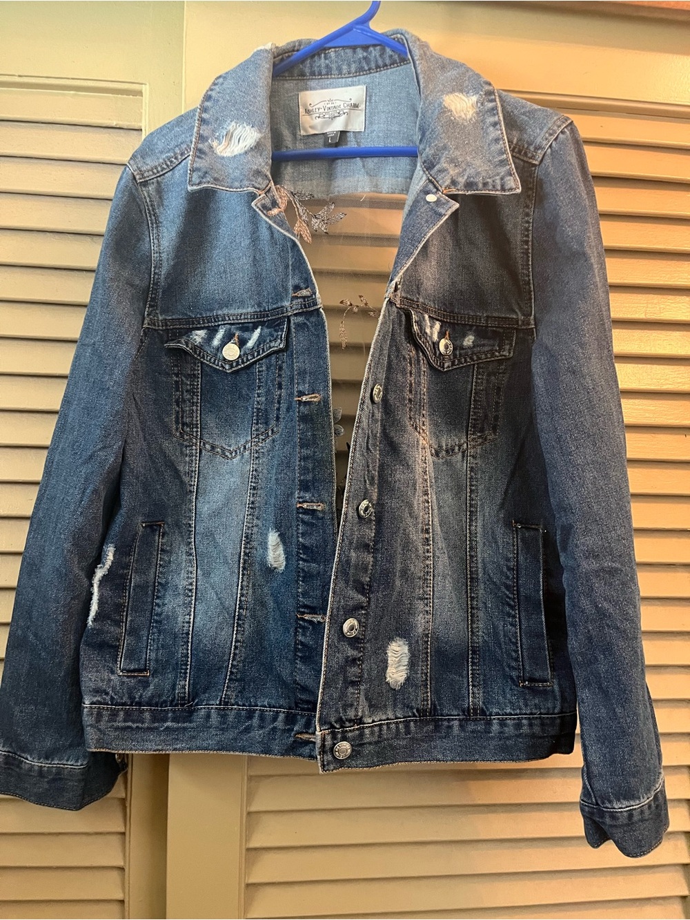 Ashley Vintage Charm Distressed Blue Denim Jacket size L